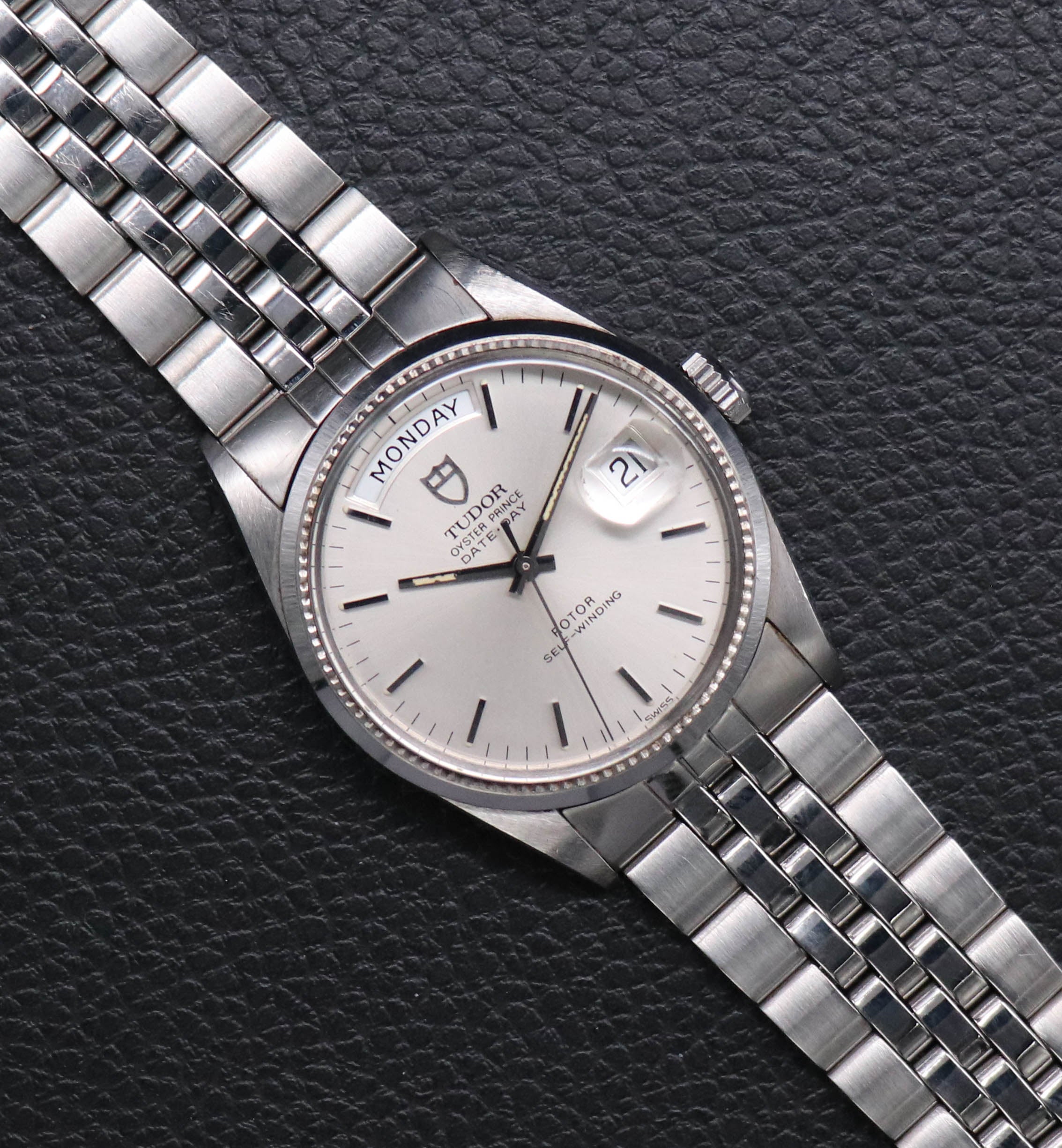 Tudor Prince Date Day 94710