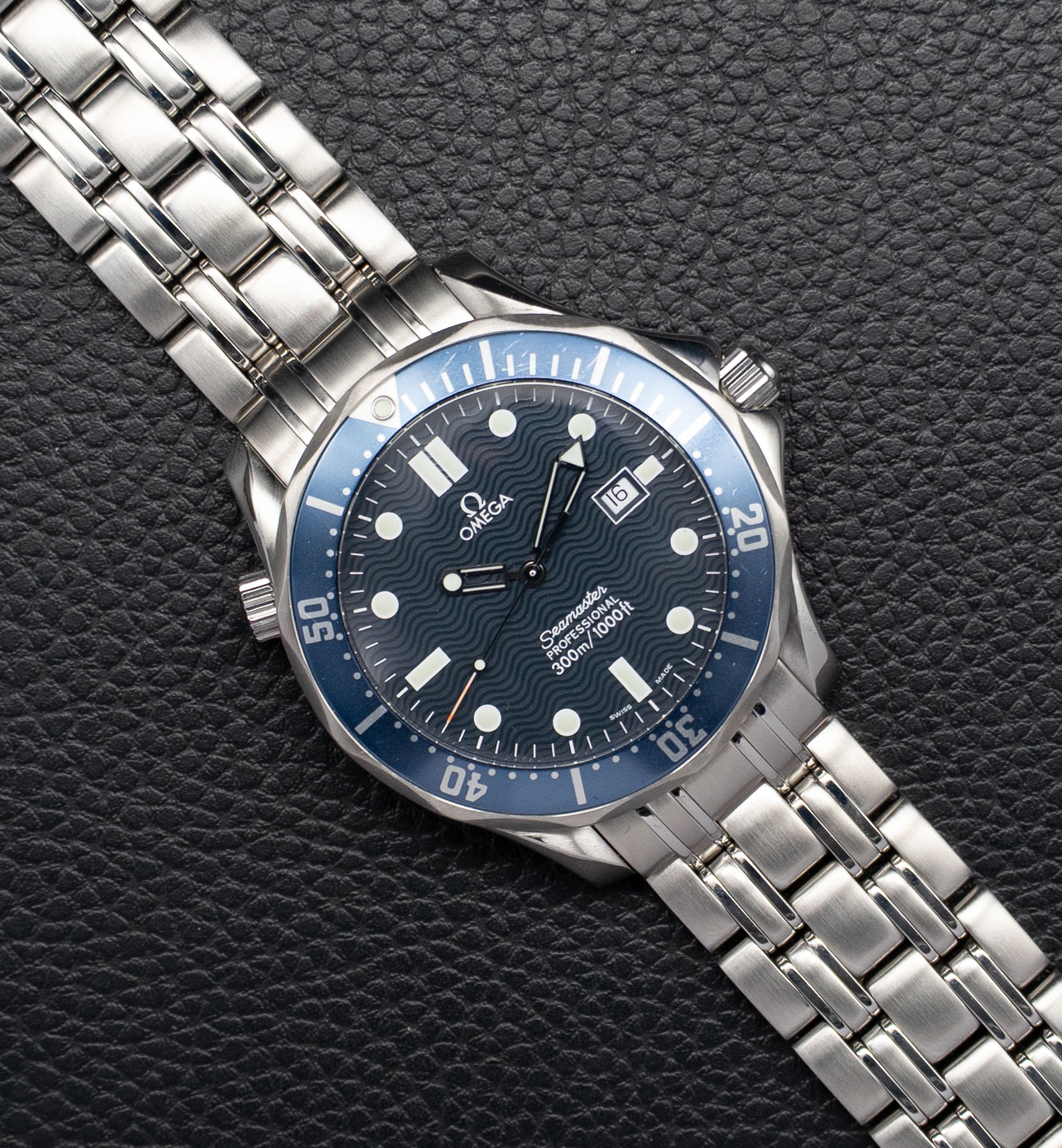 Omega Seamaster Diver 300 M 2541.80 (James Bond)