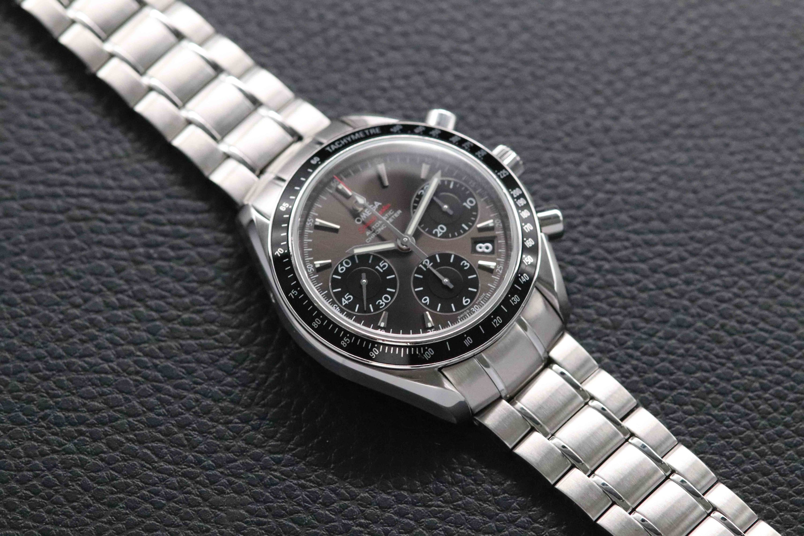 Omega Speedmaster 323.30.40.40.06.001