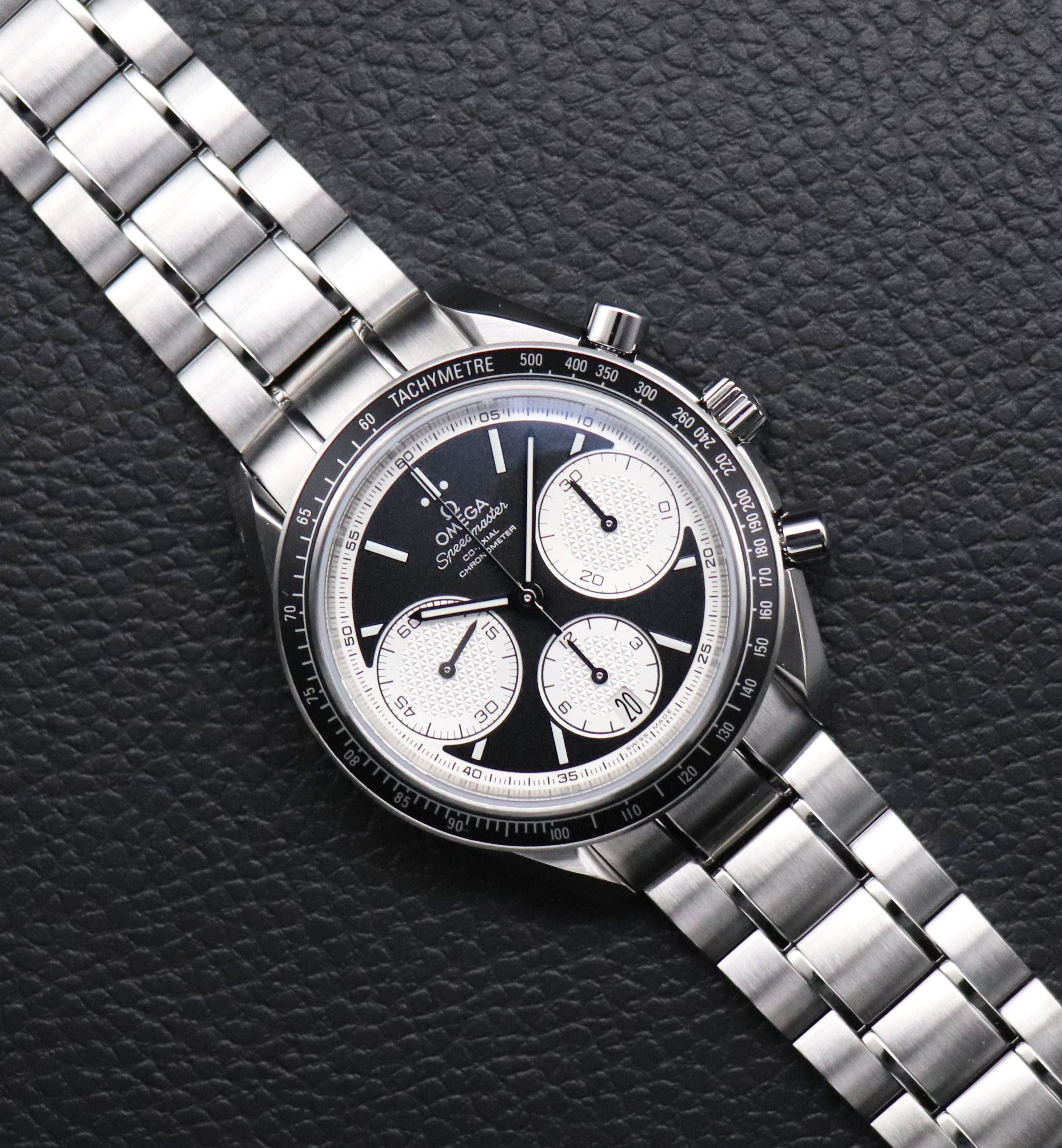 Omega Speedmaster 326.30.40.50.01.002