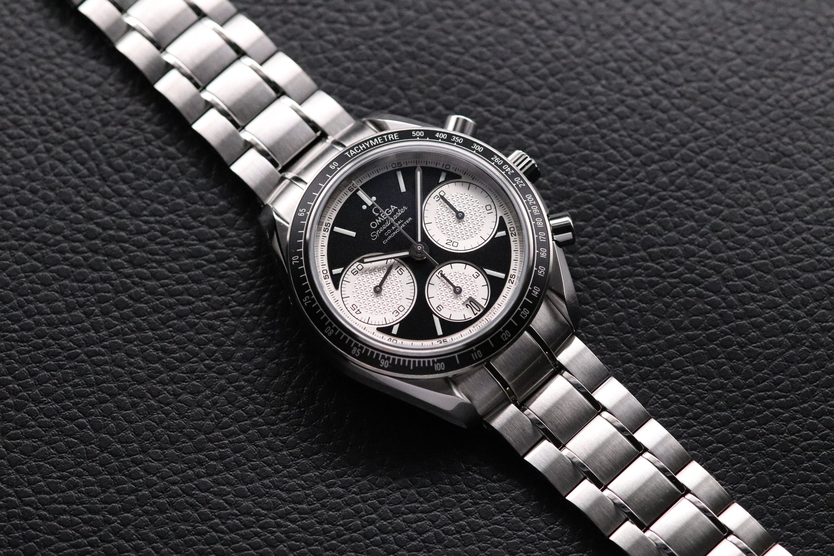 Omega Speedmaster 326.30.40.50.01.002