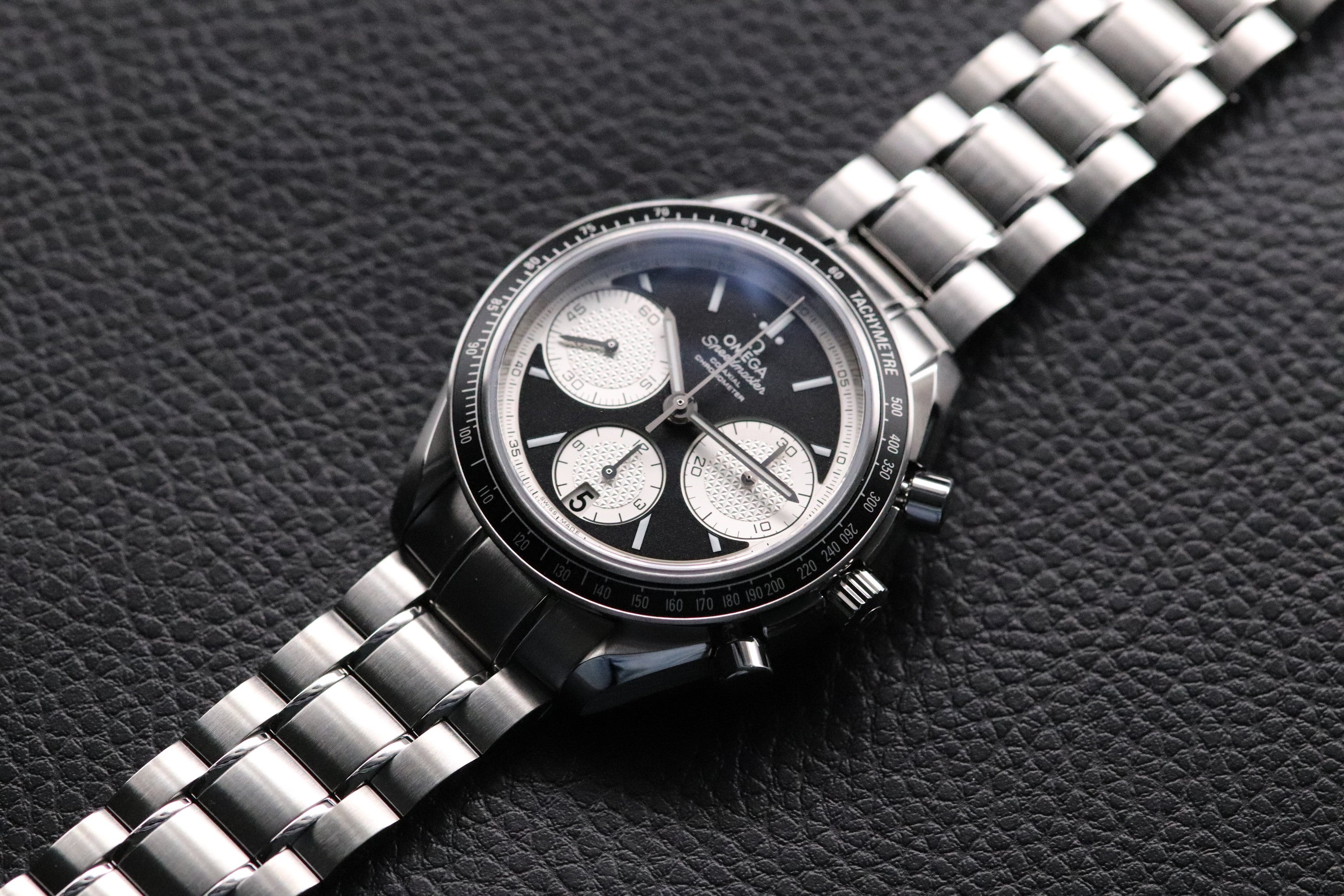 Omega Speedmaster 326.30.40.50.01.002