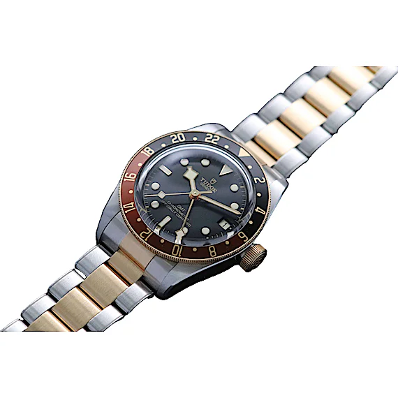 Tudor Black Bay 79833MN Tudor Black Bay 79833MN