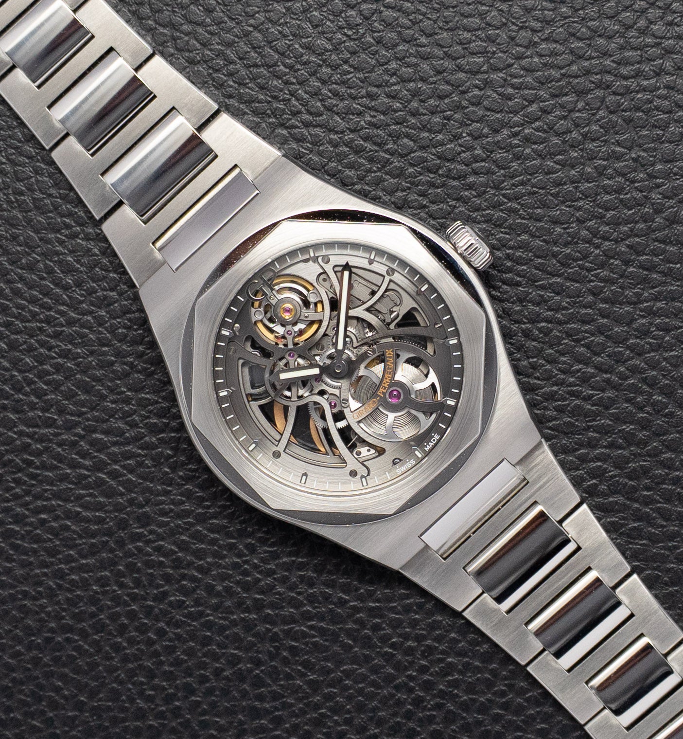 Girard Perregaux Laureato 81015.11.001A