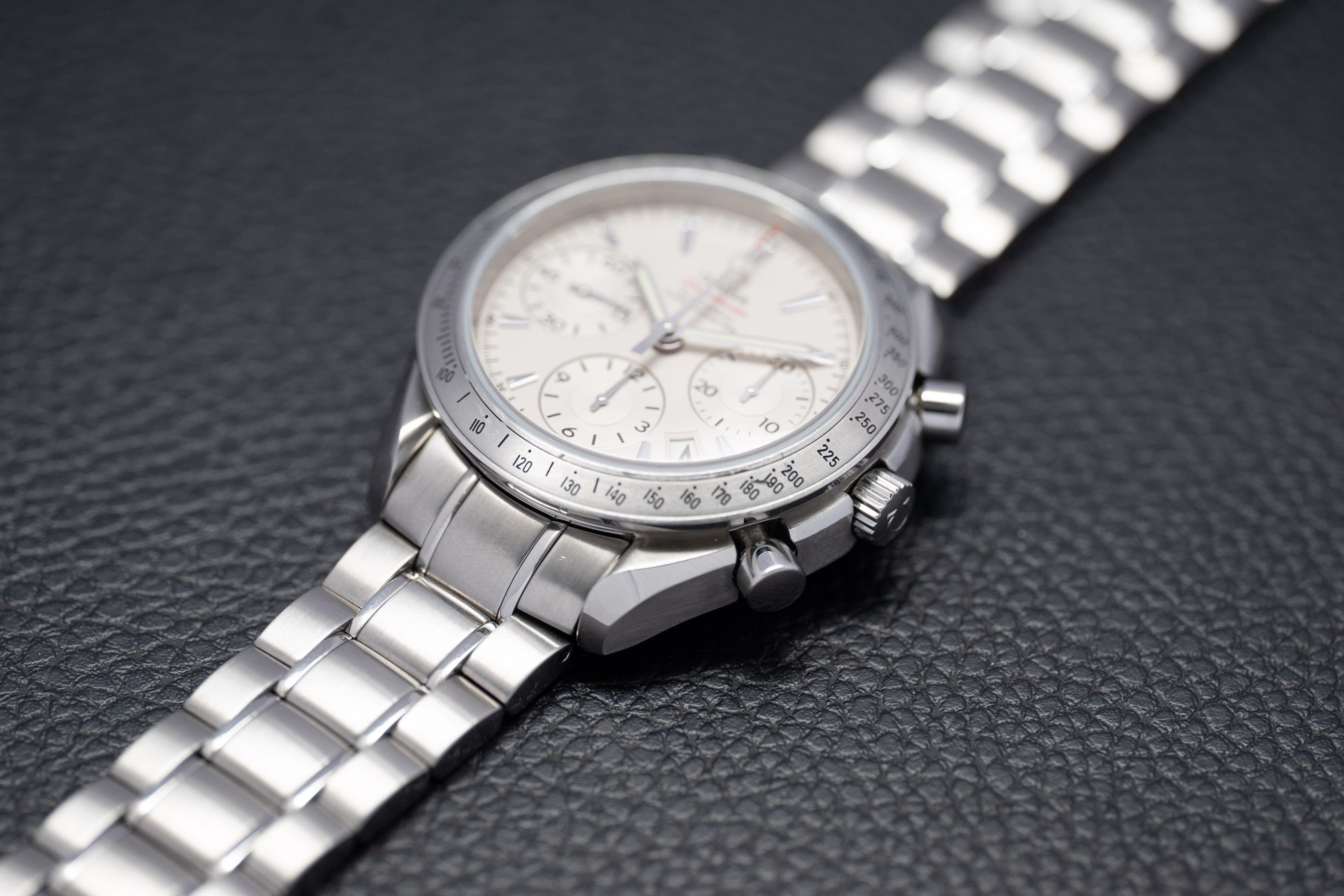 Omega Speedmaster 323.10.40.40.02.001