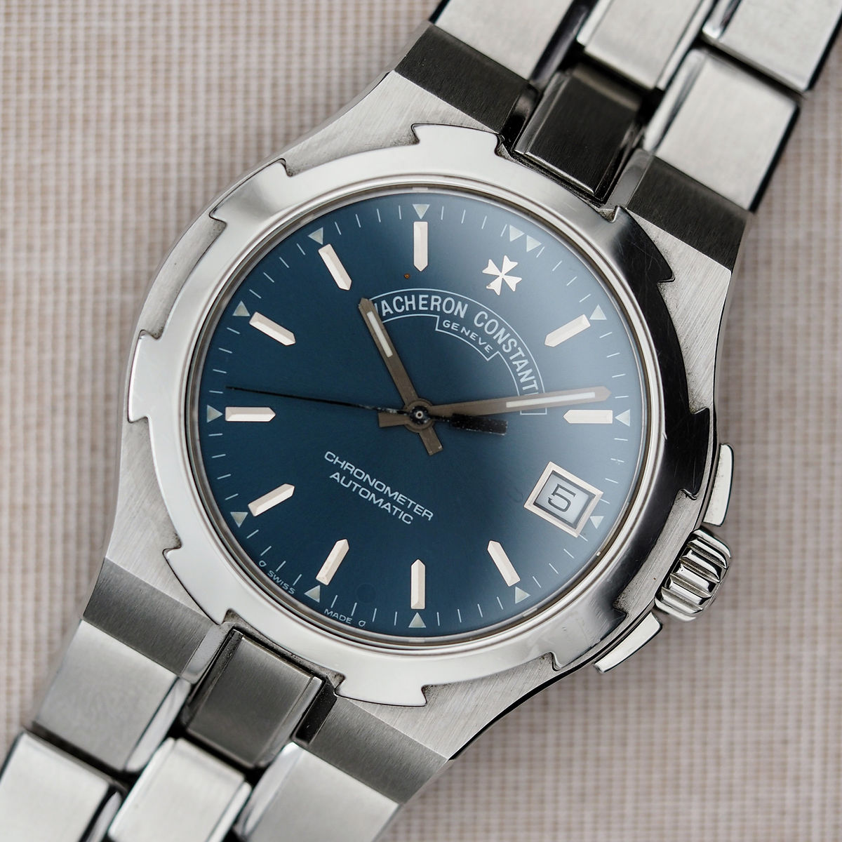 Vacheron Constantin Overseas 24042