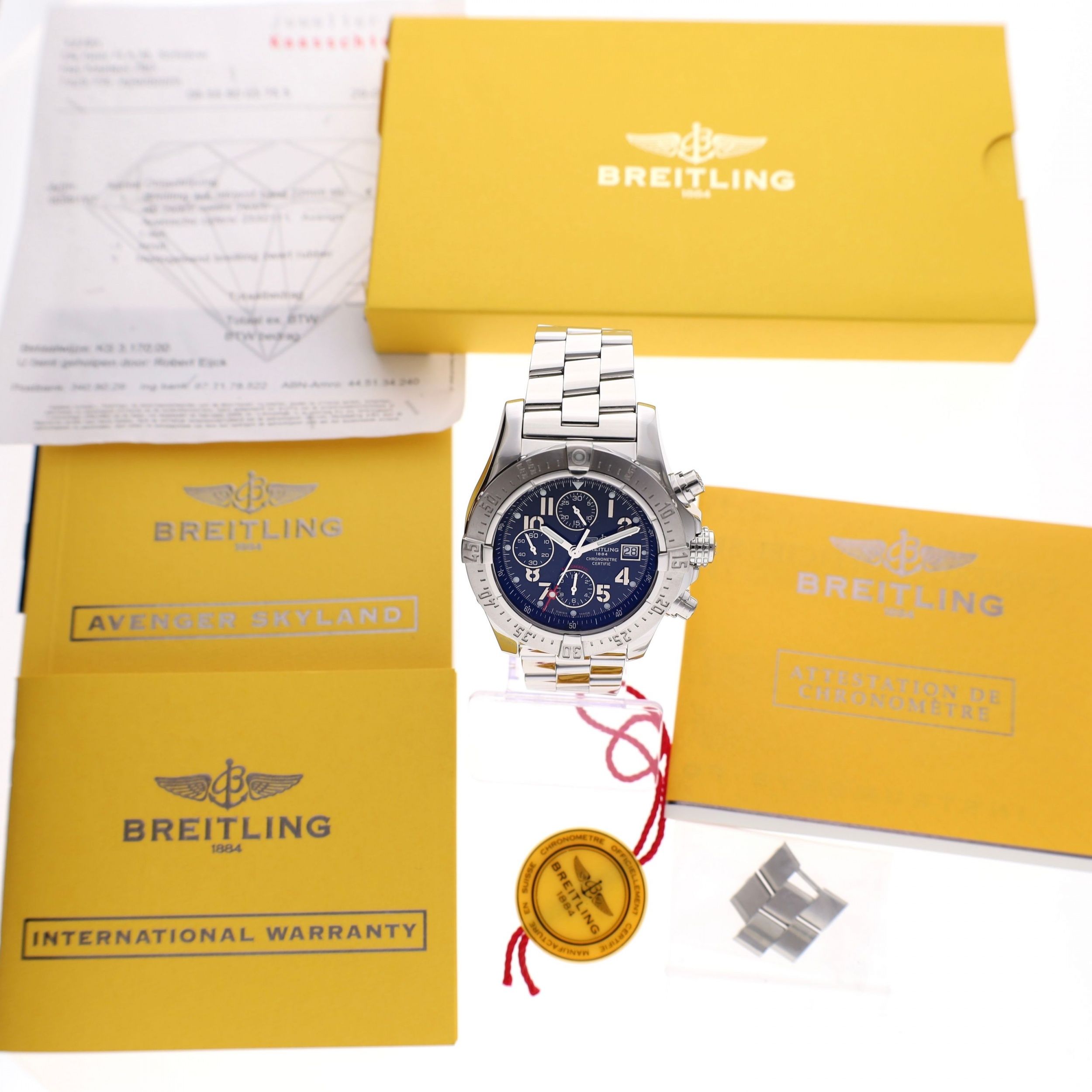 Breitling Avenger A13380