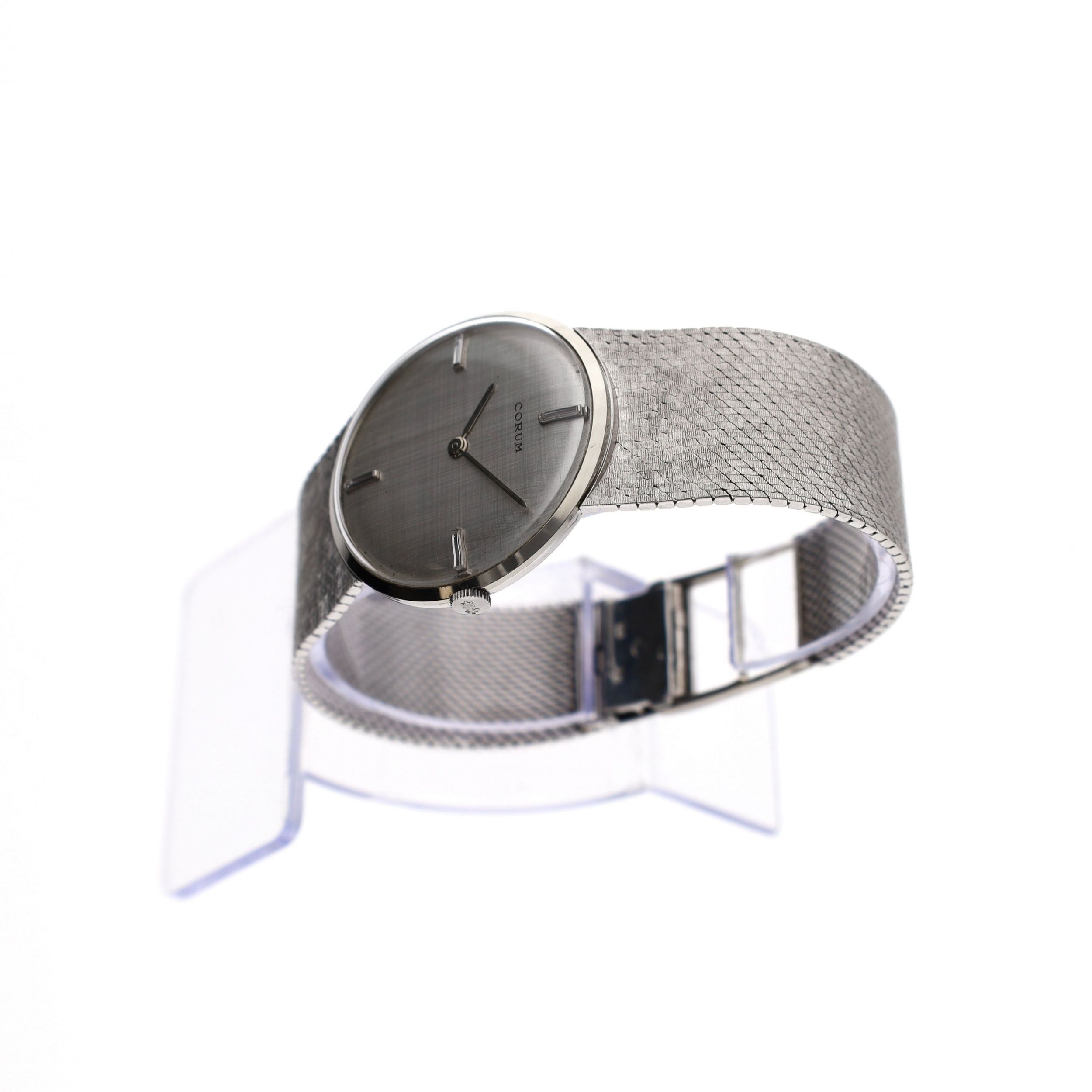 Corum Dresswatch 8261