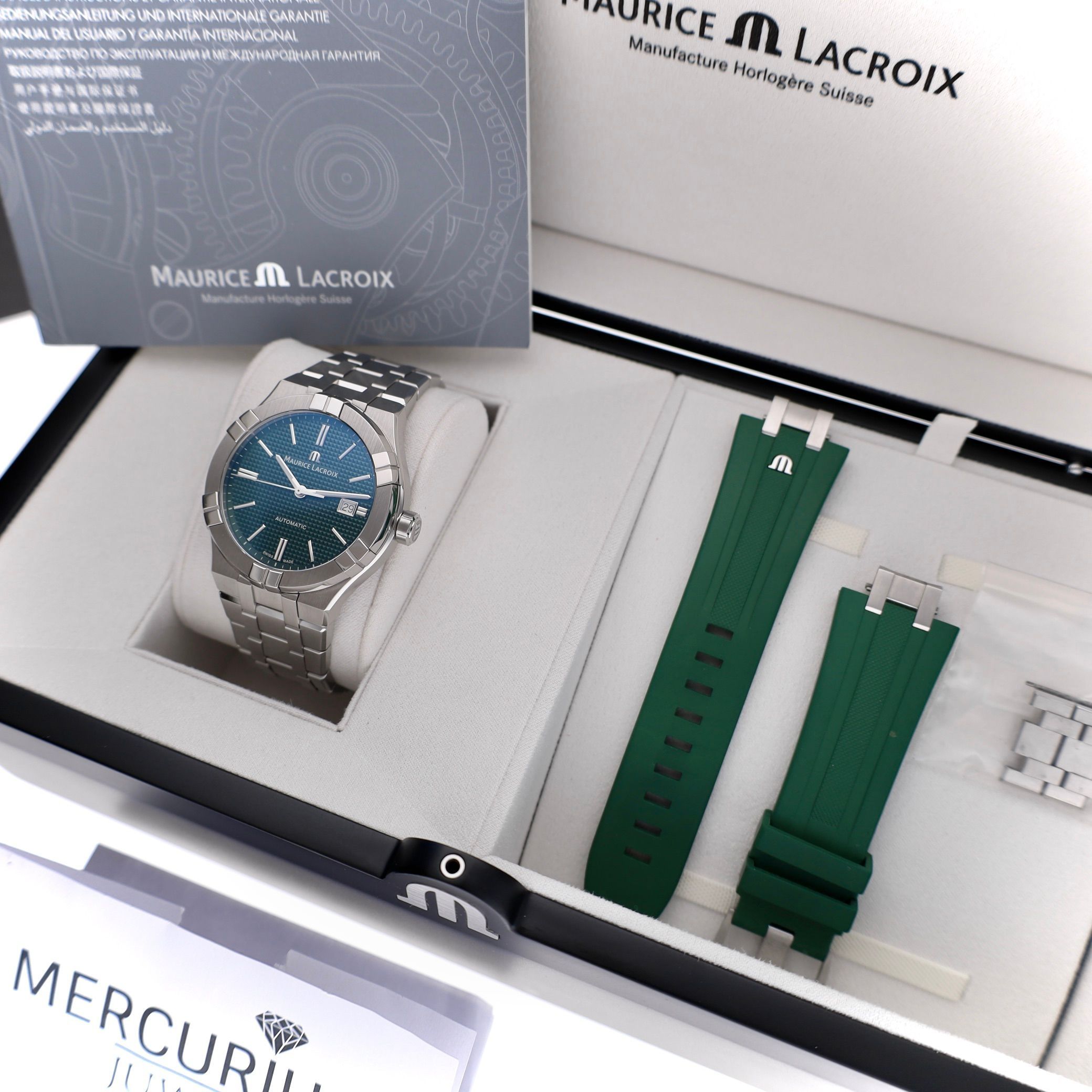 Maurice Lacroix Aikon AI6008-SS00F-630-D