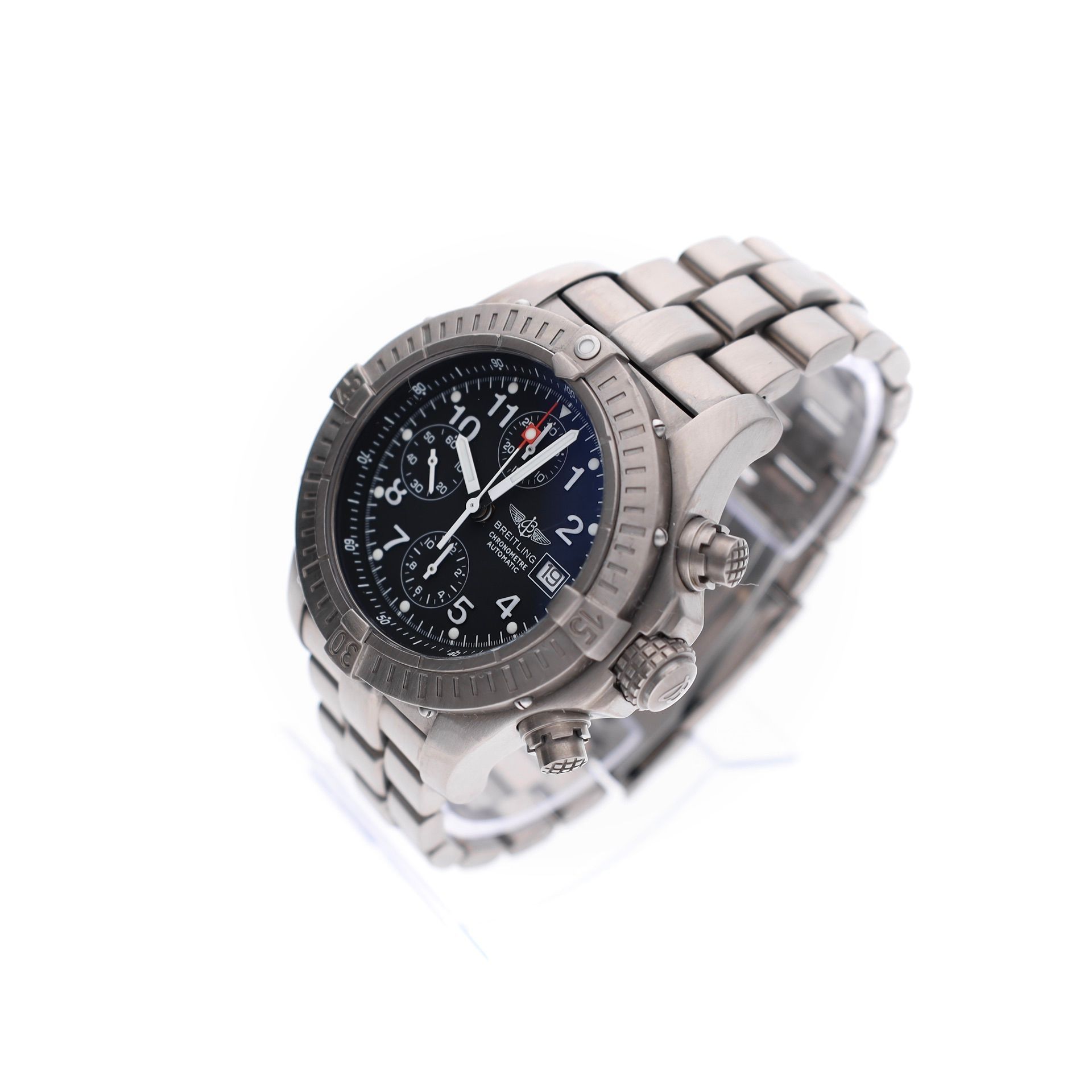 Breitling Avenger E13360