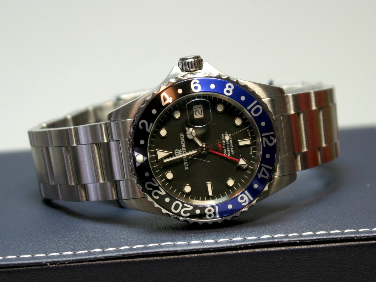 Revue Thommen Diver GMT 17572.2133