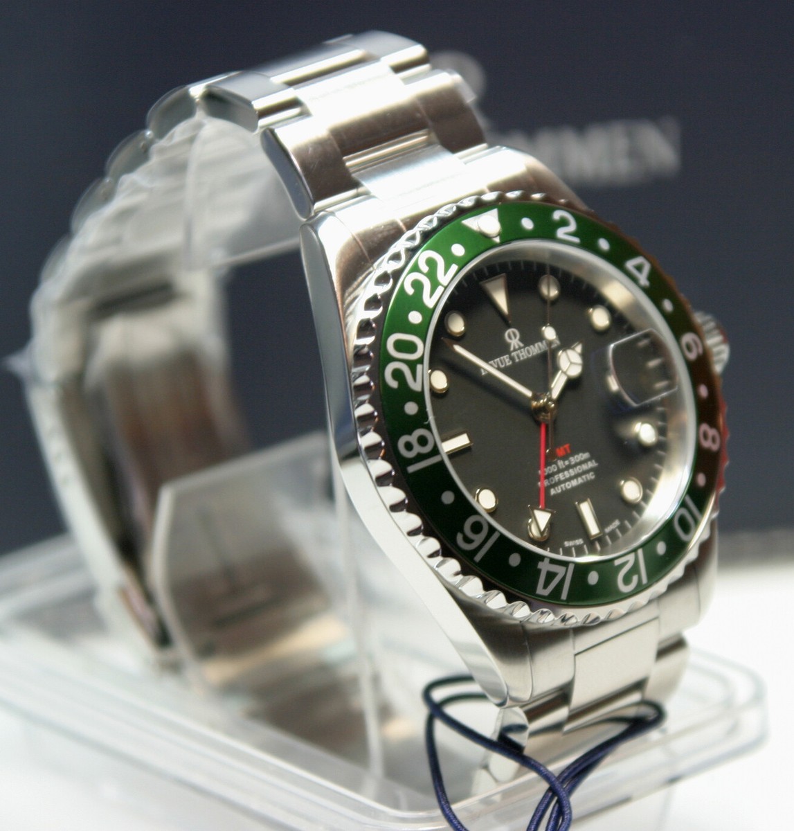Revue Thommen Diver GMT 17572.2134