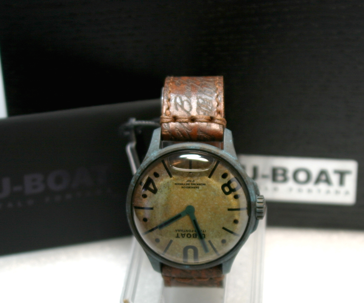 U-Boat Darkmoon 44 Unico 9600