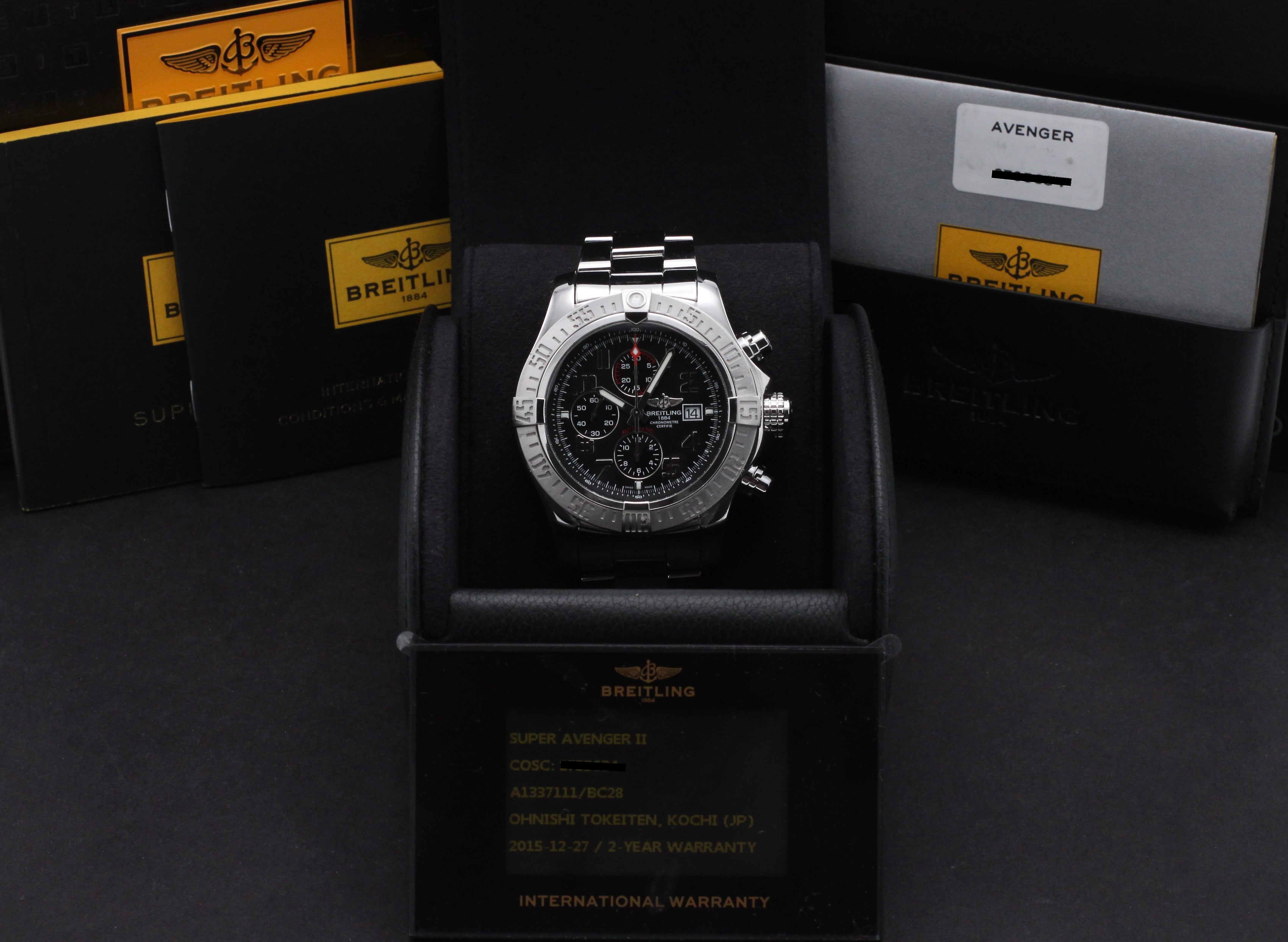 Breitling Avenger A13371
