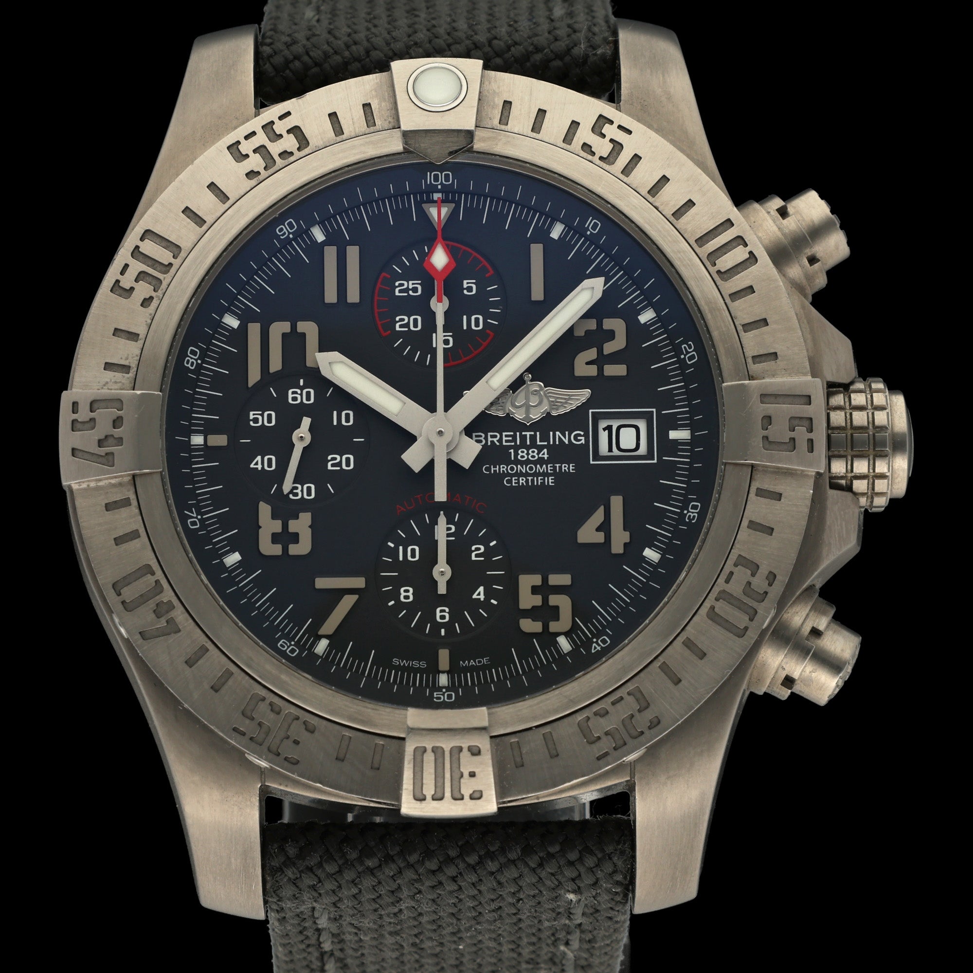 Breitling Avenger E13383
