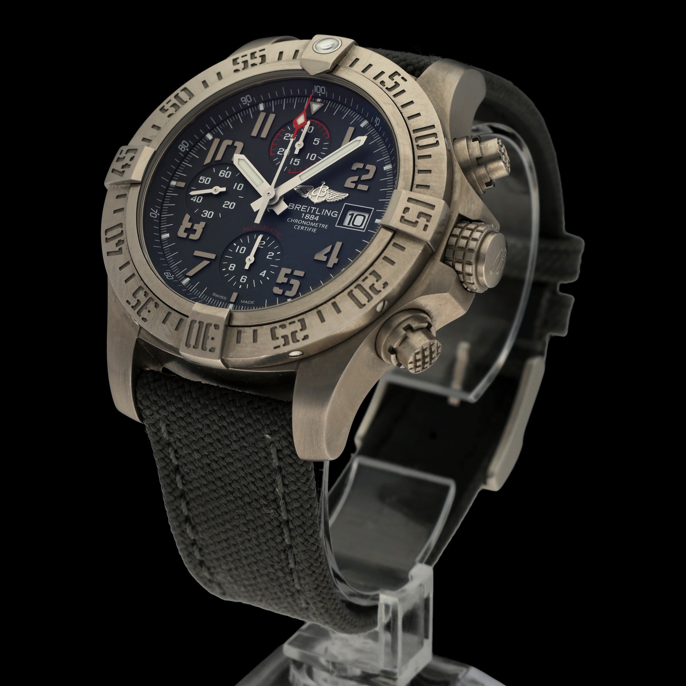 Breitling Avenger E13383