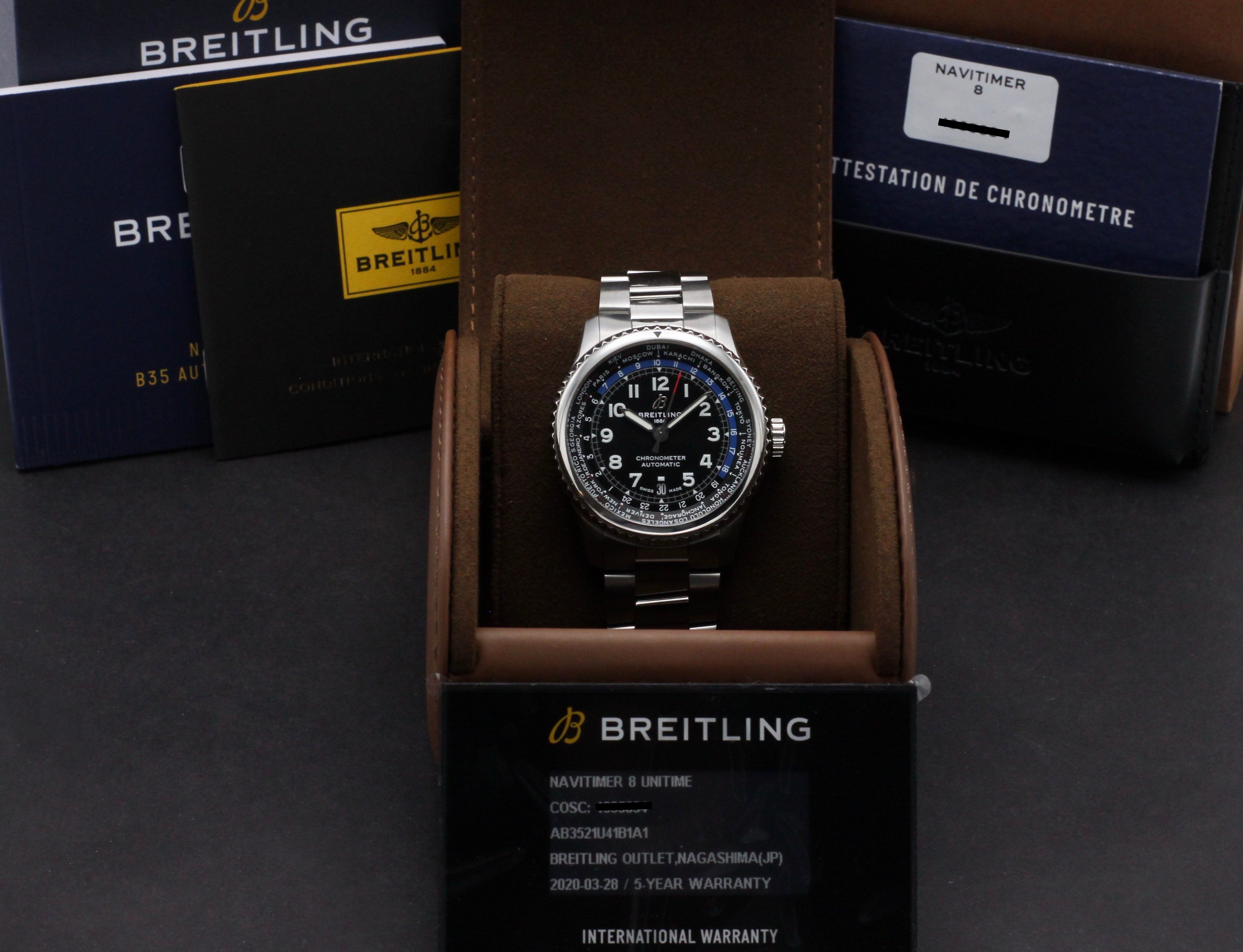 Breitling Navitimer AB0120