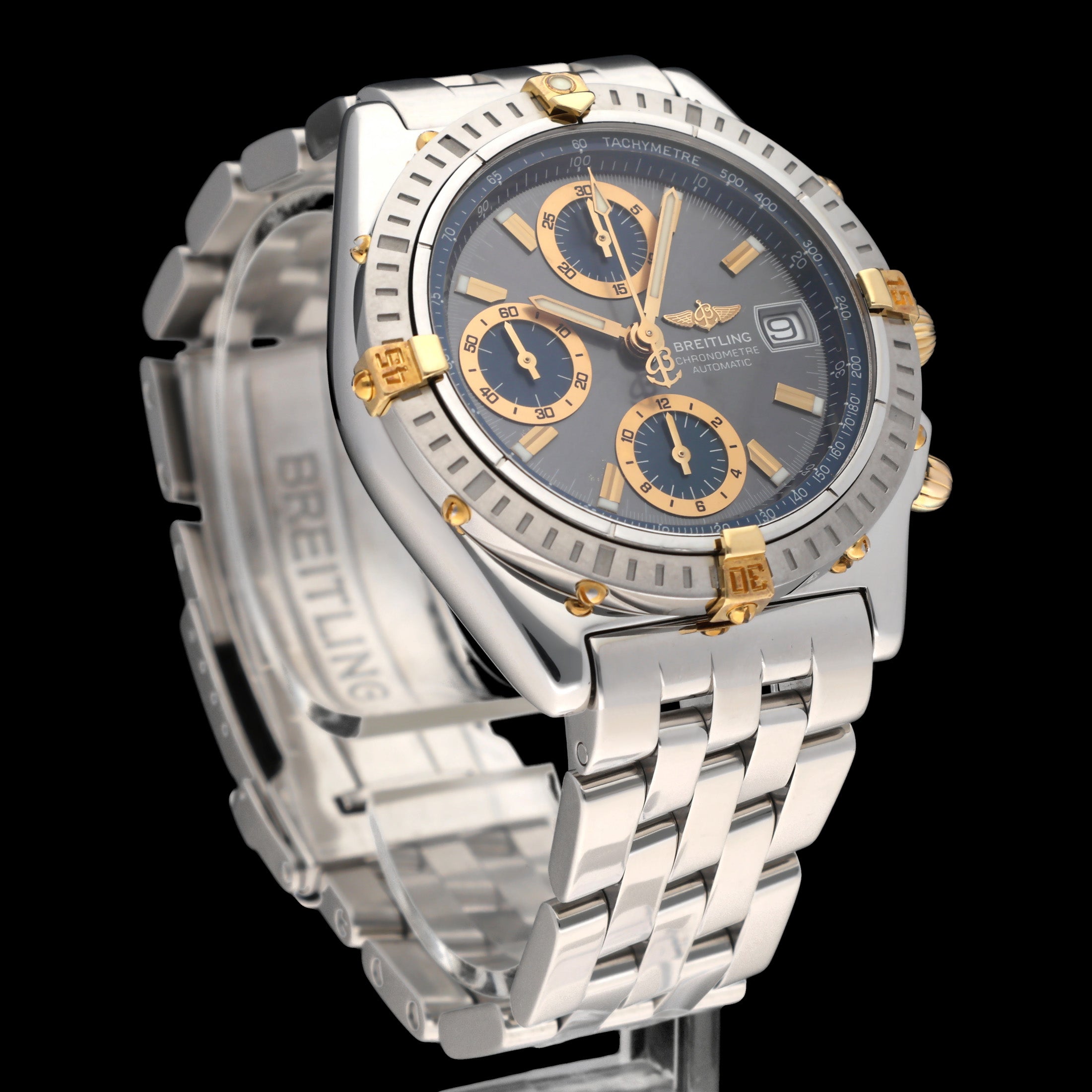 Breitling Chronomat B13352