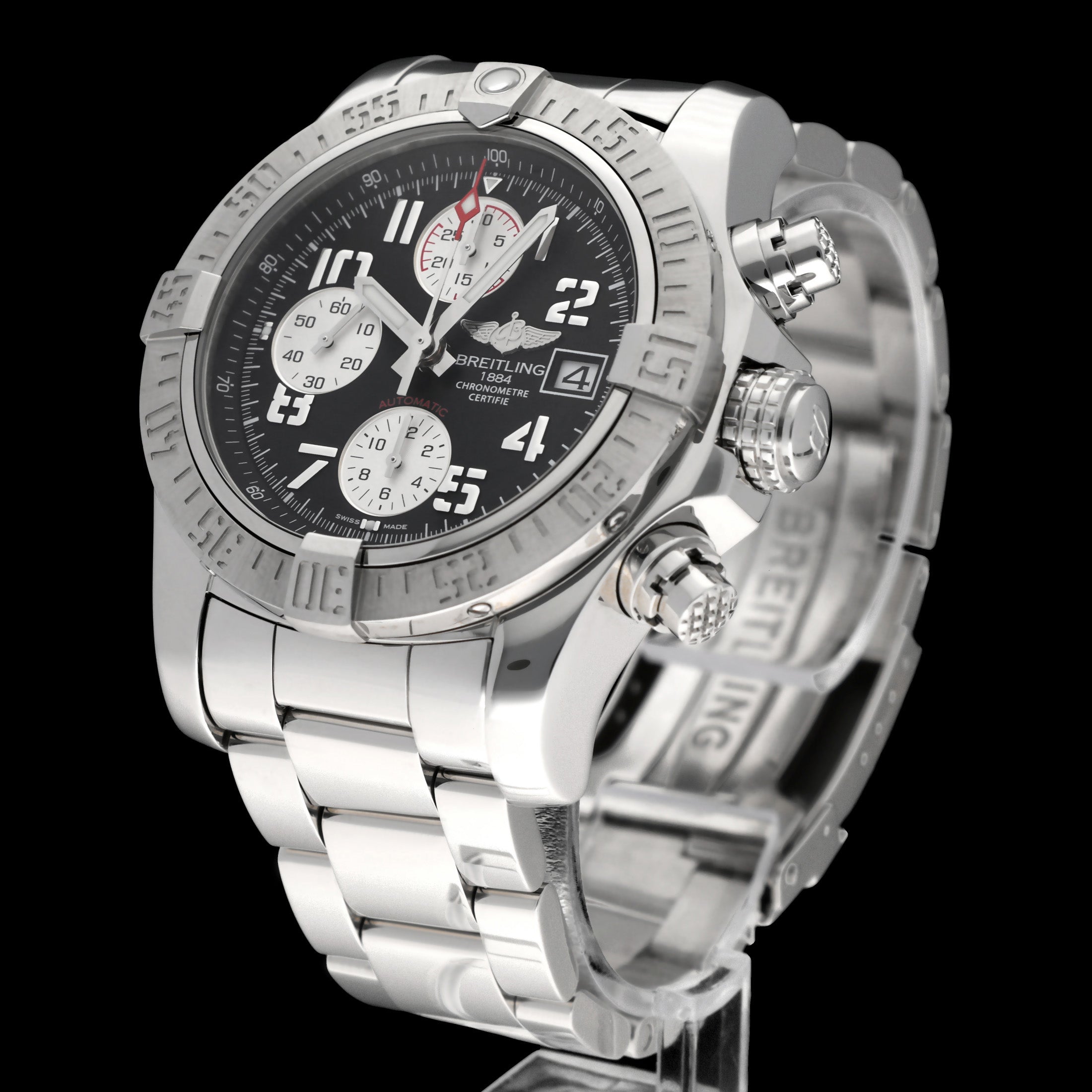 Breitling Avenger II A13381