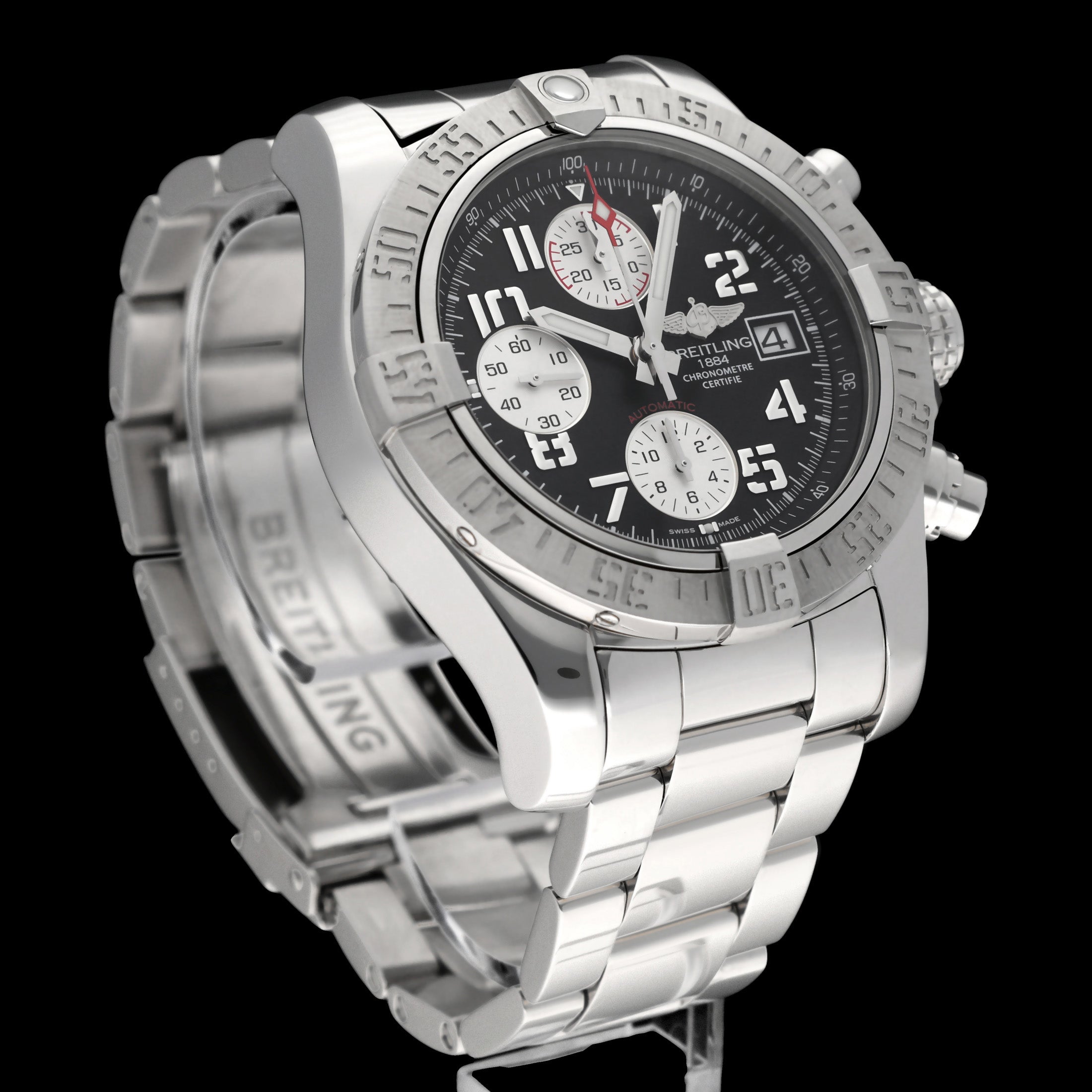 Breitling Avenger II A13381