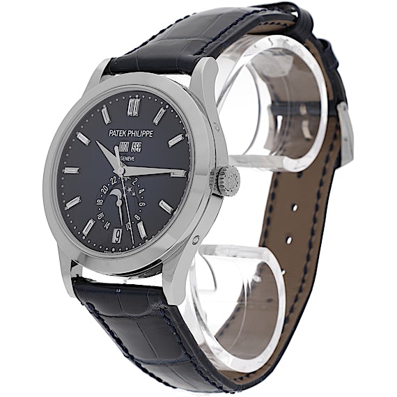 Patek Philippe Annual Calendar 5396G-017 Patek Philippe Annual Calendar 5396G-017