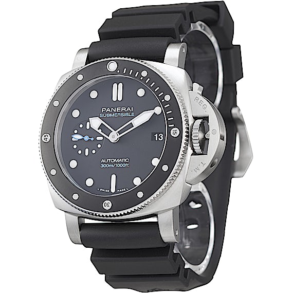 Panerai Submersible PAM00683  Panerai Submersible PAM00683