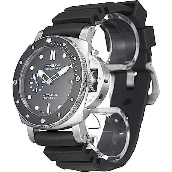 Panerai Submersible PAM00683  Panerai Submersible PAM00683