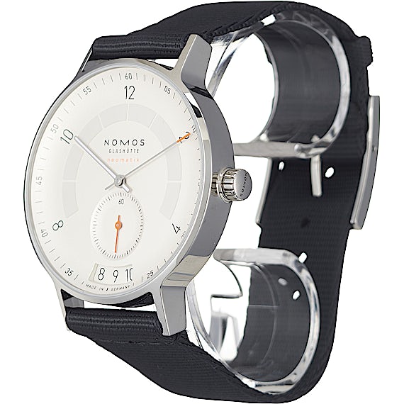 Nomos Autobahn 1301  Nomos Autobahn 1301