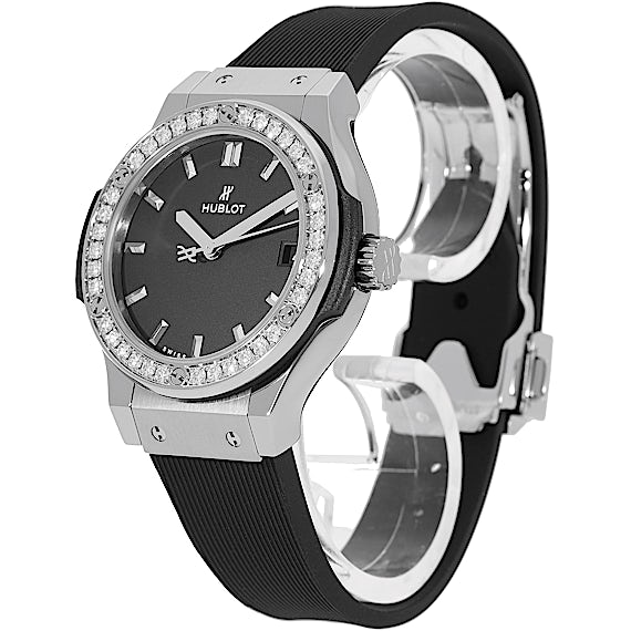 Hublot Classic Fusion 581.NX.1171.RX.1104 Hublot Classic Fusion 581.NX.1171.RX.1104