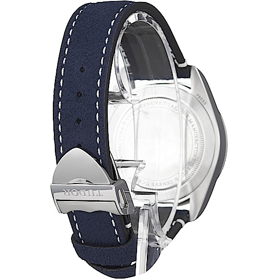 Tudor Black Bay 79030B  Tudor Black Bay 79030B