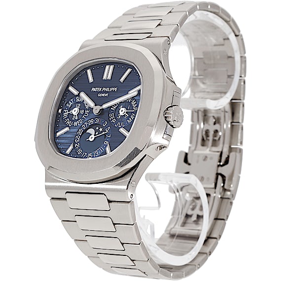 Patek Philippe Nautilus 5740/1G-001  Patek Philippe Nautilus 5740/1G-001