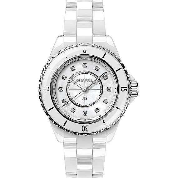 Chanel J12 H5704 Chanel J12 H5704