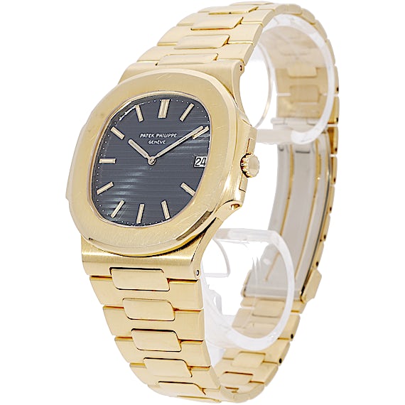 Patek Philippe Nautilus 3700/1J  Patek Philippe Nautilus 3700/1J