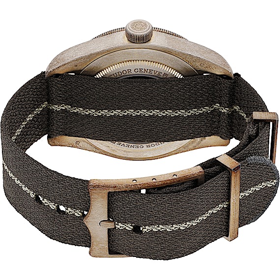 Tudor Black Bay 79010SG Tudor Black Bay 79010SG