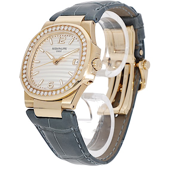 Patek Philippe Nautilus 7010R-011  Patek Philippe Nautilus 7010R-011