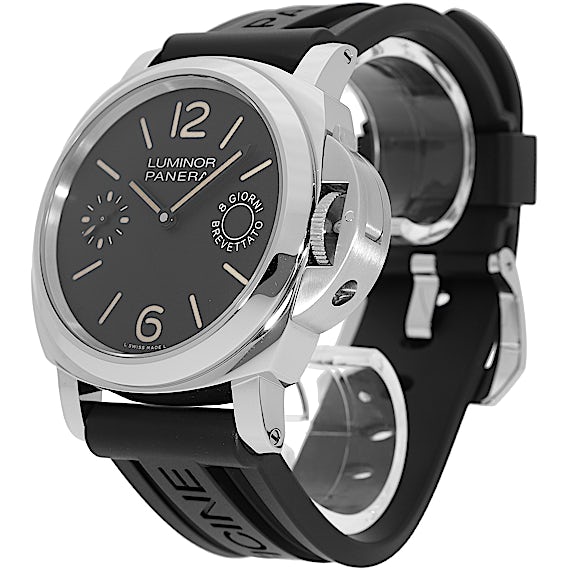 Panerai Luminor PAM00590 Panerai Luminor PAM00590