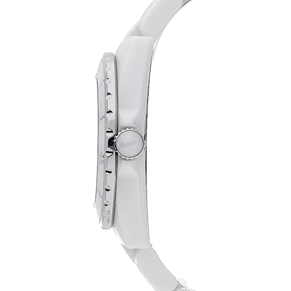 Chanel J12 H5698 Chanel J12 H5698